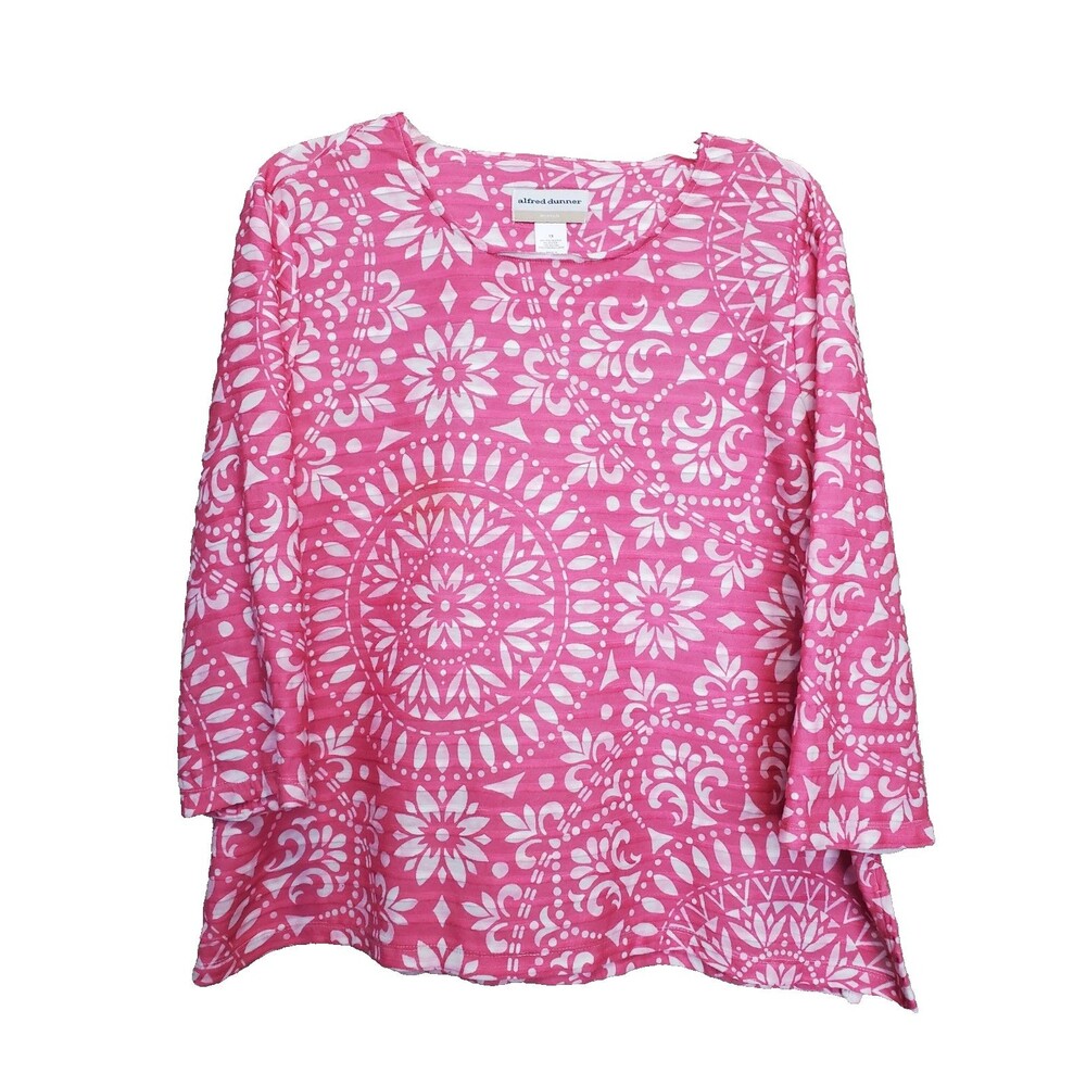 Alfred Dunner Woman Pink Medallion Print Tiered 3/4 Sleeve Top Size 1X